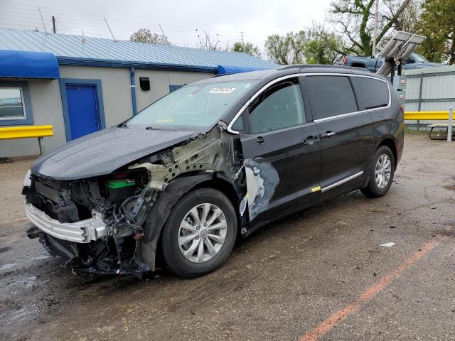 CHRYSLER PACIFICA T 2017 with VIN 2C4RC1BG5HR655044 - Photo from auction