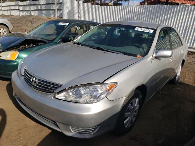 TOYOTA CAMRY LE 2005 with VIN 4T1BE32K15U033059 - Photo from auction