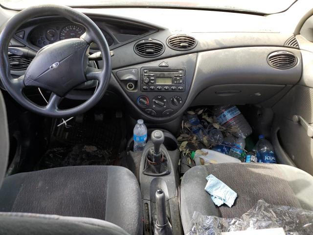Photo 8 from auction – 2000 FORD FOCUS LX with VIN 1FAFP33P5YW397624