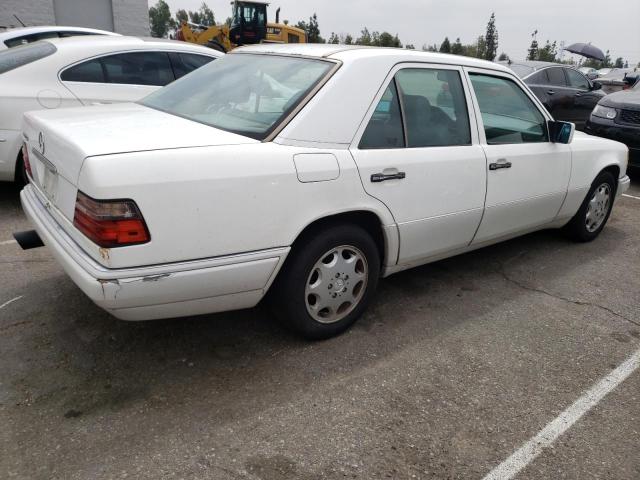 Photo 3 from auction – 1994 MERCEDES-BENZ E 320 with VIN WDBEA32E6RC077222