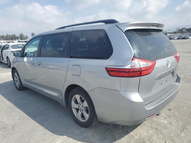 Photo 2 from auction – 2017 TOYOTA SIENNA LE with VIN 5TDKZ3DC6HS767171