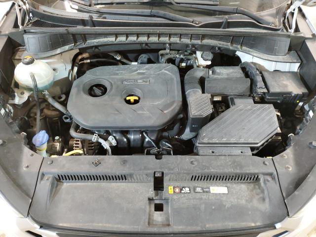 Photo 12 from auction – 2017 HYUNDAI TUCSON LIM with VIN KM8J3CA42HU339423