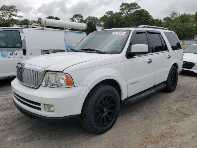 LINCOLN NAVIGATOR 2005 with VIN 5LMFU27555LJ04932 - Photo from auction