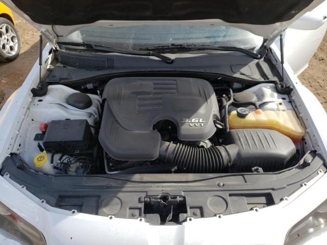 Photo 11 from auction – 2016 CHRYSLER 300 S with VIN 2C3CCABG0GH252622