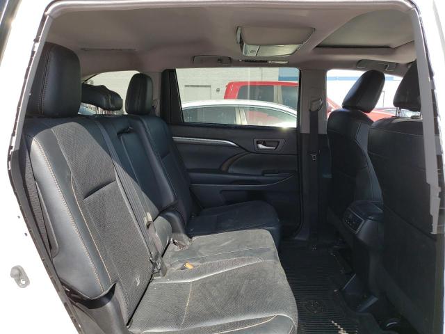 Photo 10 from auction – 2018 TOYOTA HIGHLANDER with VIN 5TDDZRFH8JS803971