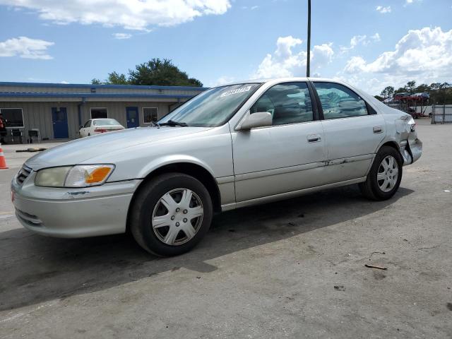 TOYOTA CAMRY 2001 with VIN 4T1BG22K01U800074 - Photo from auction