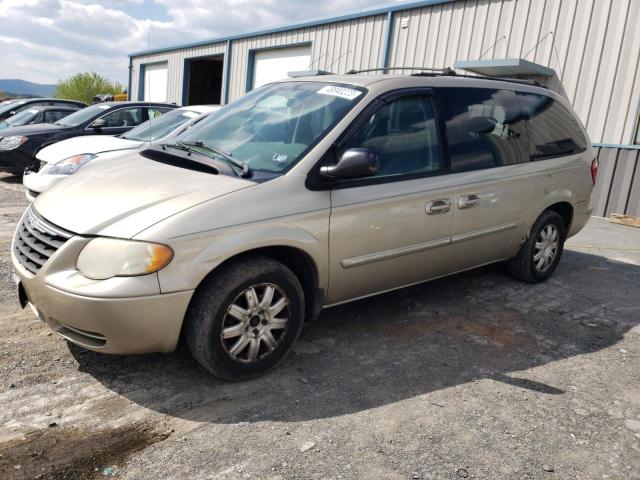 CHRYSLER TOWN & COU 2005 with VIN 2C4GP54L35R233380 - Photo from auction
