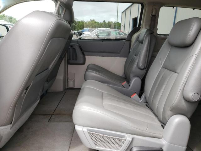 Photo 11 from auction – 2008 CHRYSLER TOWN & COU with VIN 2A8HR54P78R821359