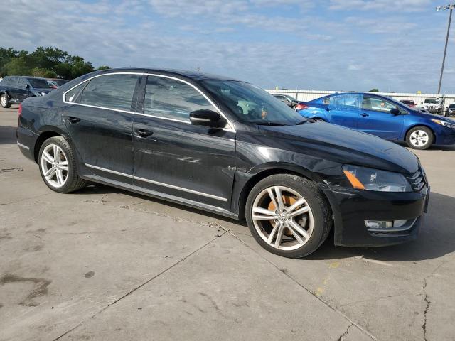 Photo 4 from auction – 2015 VOLKSWAGEN PASSAT SEL with VIN 1VWCV7A36FC070641