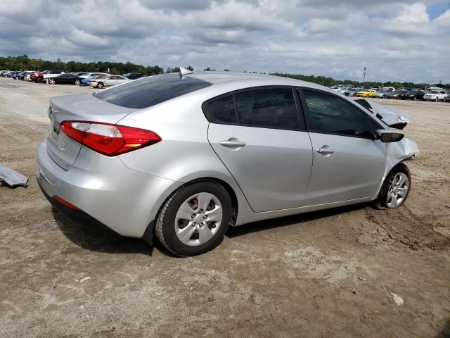 Photo 3 from auction – 2014 KIA FORTE LX with VIN KNAFK4A61E5209608