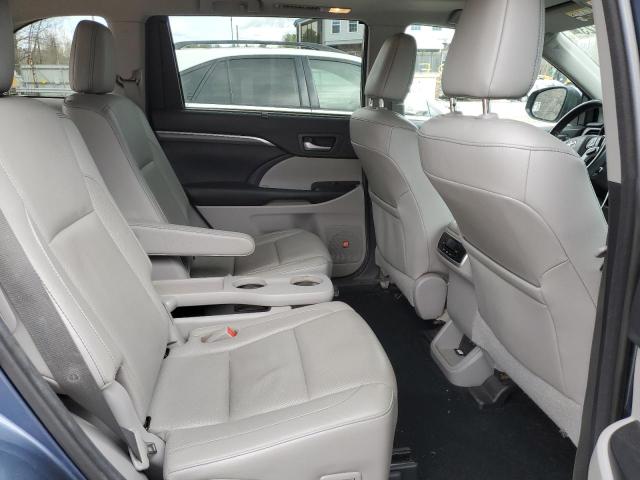 Photo 11 from auction – 2017 TOYOTA HIGHLANDER with VIN 5TDDGRFH6HS025346