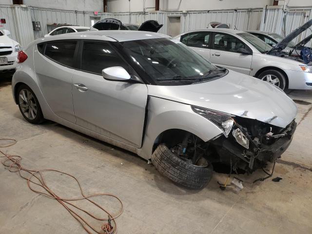 Zdjęcie 4 z aukcji – 2016 HYUNDAI VELOSTER z VIN KMHTC6AD8GU269712