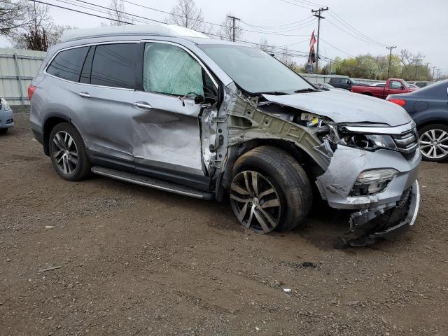 Photo 4 from auction – 2017 HONDA PILOT TOUR with VIN 5FNYF6H98HB062346