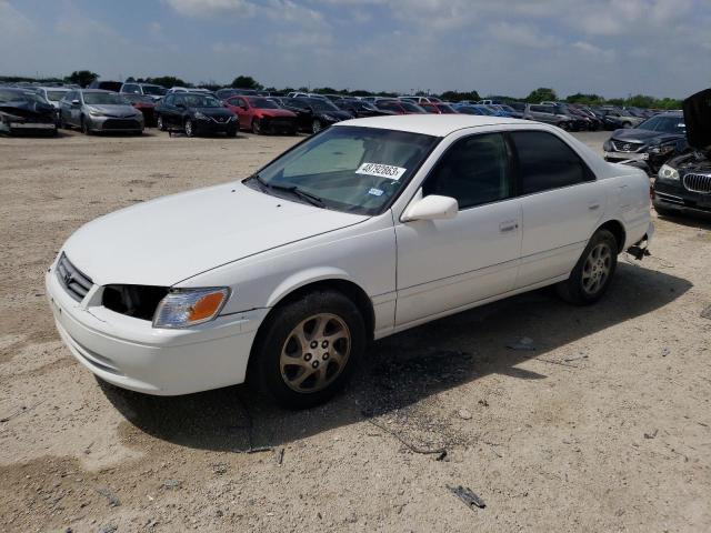 TOYOTA CAMRY 2000 with VIN JT2BG22K3Y0451815 - Photo from auction