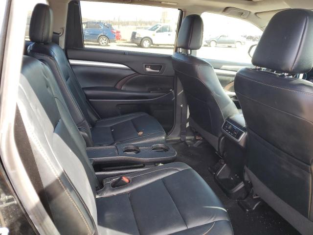Photo 11 from auction – 2018 TOYOTA HIGHLANDER with VIN 5TDJZRFH5JS529678