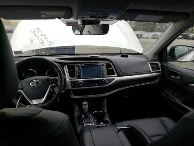 Photo 8 from auction – 2018 TOYOTA HIGHLANDER with VIN 5TDJZRFH5JS905795