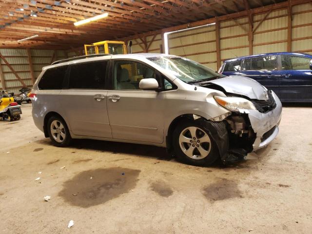 Photo 4 from auction – 2011 TOYOTA SIENNA LE with VIN 5TDKK3DC7BS023431