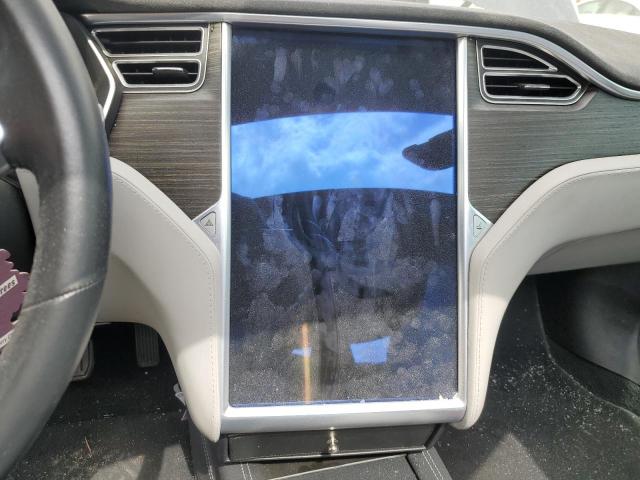 Photo 9 from auction – 2015 TESLA MODEL S 70 with VIN 5YJSA1S28FF100402