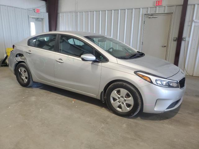 Photo 4 from auction – 2017 KIA FORTE LX with VIN 3KPFK4A77HE089494