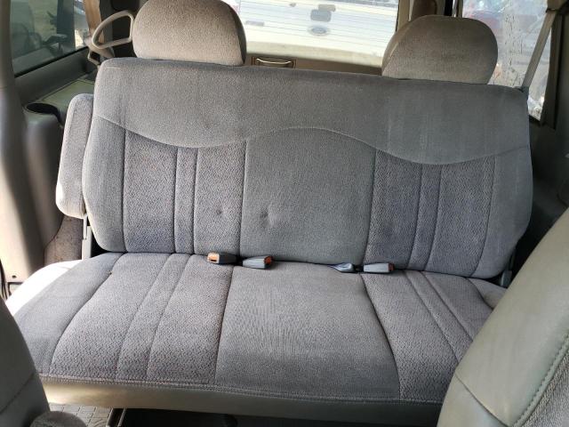 Photo 10 from auction – 2000 GMC SAFARI XT with VIN 1GKDM19W2YB509580