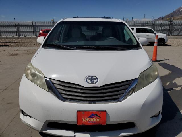 Photo 5 from auction – 2012 TOYOTA SIENNA XLE with VIN 5TDYK3DCXCS204776