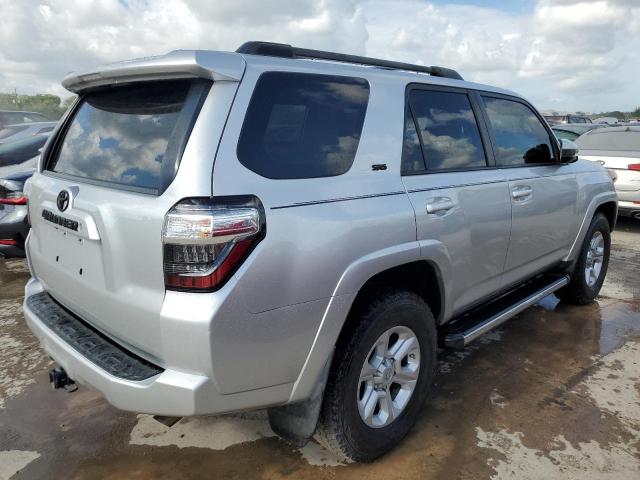 Photo 3 from auction – 2017 TOYOTA 4RUNNER SR with VIN JTEZU5JR6H5157726