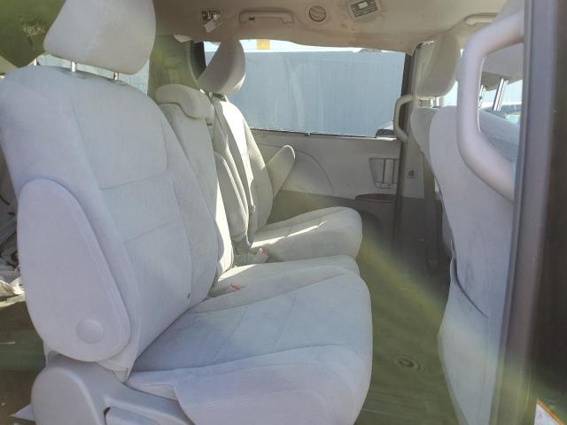 Photo 10 from auction – 2017 TOYOTA SIENNA LE with VIN 5TDKZ3DC0HS829373