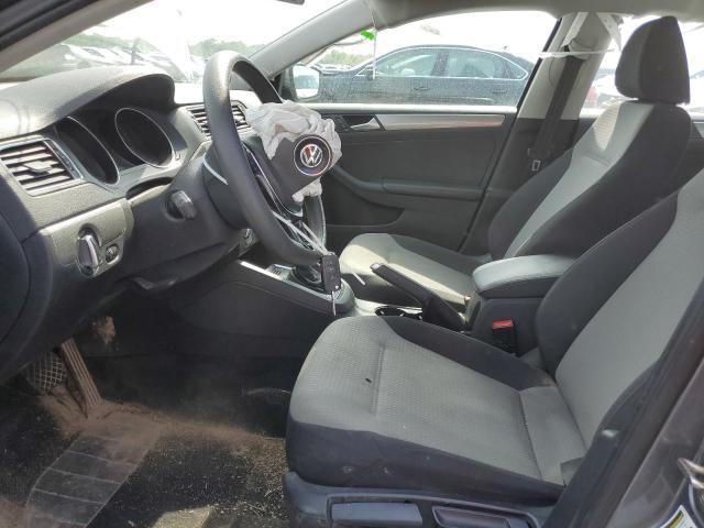 Photo 7 from auction – 2017 VOLKSWAGEN JETTA S with VIN 3VW2B7AJ9HM404648
