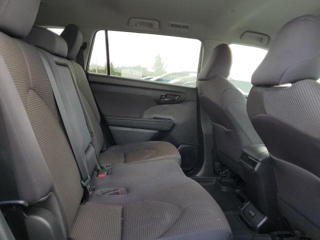 Photo 11 from auction – 2022 TOYOTA HIGHLANDER with VIN 5TDCZRAH1NS127954