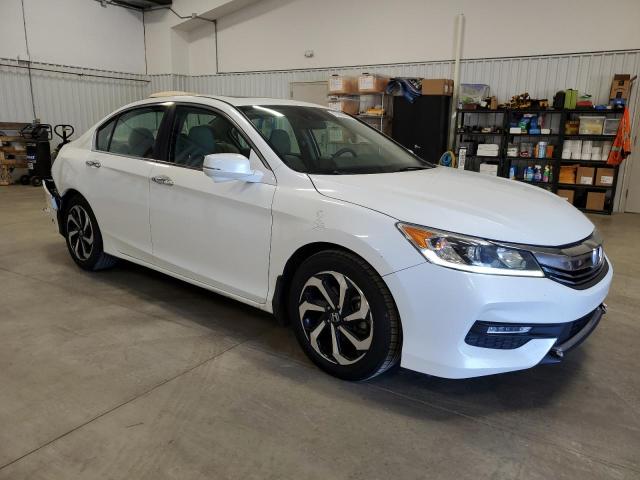 Photo 4 from auction – 2017 HONDA ACCORD EX with VIN 1HGCR2F01HA046854