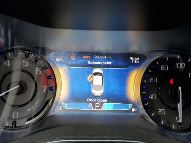 Photo 9 from auction – 2015 CHRYSLER 200 S with VIN 1C3CCCBB2FN750357