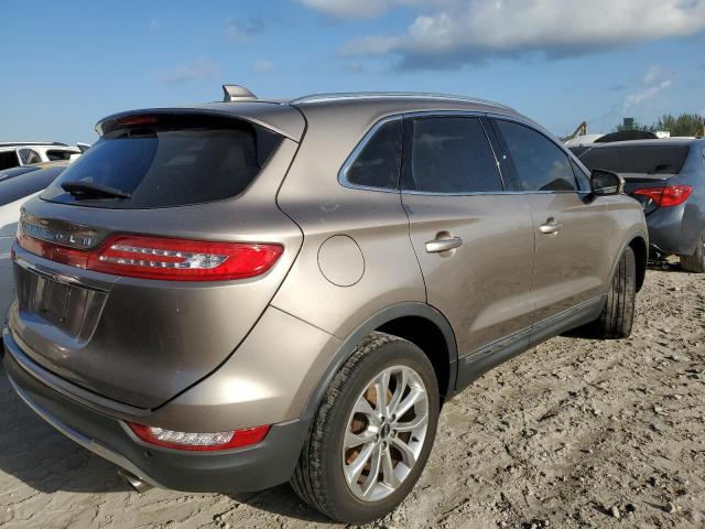 Photo 3 from auction – 2019 LINCOLN MKC SELECT with VIN 5LMCJ2C90KUL39636