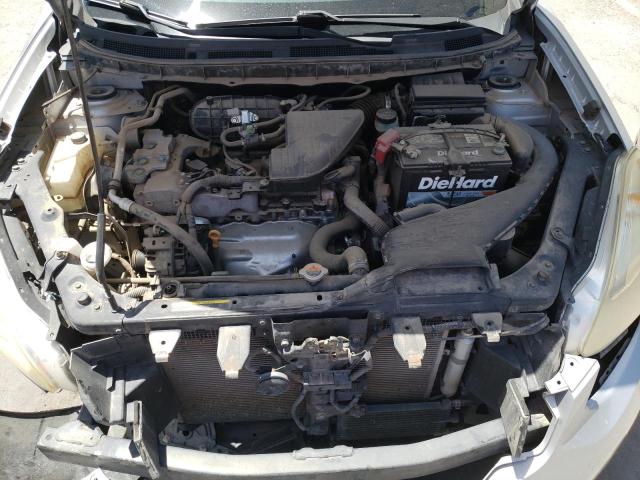 Photo 12 from auction – 2013 NISSAN ROGUE S with VIN JN8AS5MT5DW016945