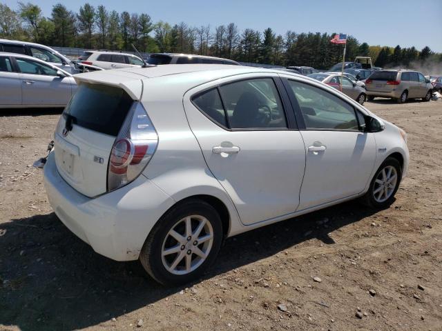 Photo 3 from auction – 2013 TOYOTA PRIUS C with VIN JTDKDTB32D1047505