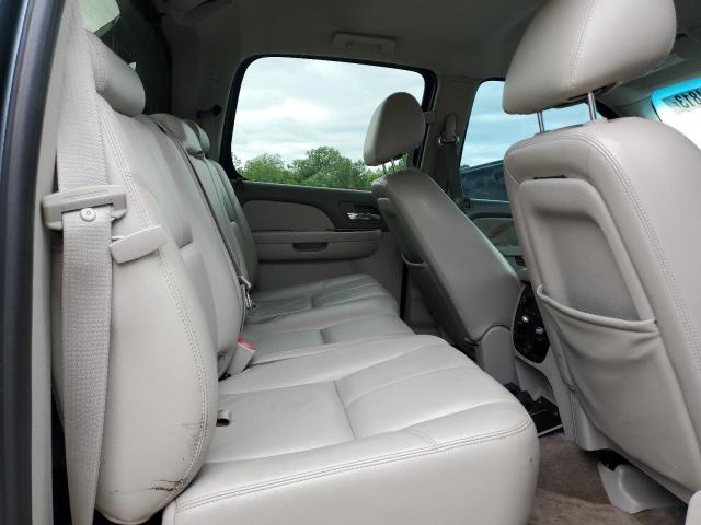 Photo 10 from auction – 2011 CHEVROLET AVALANCHE with VIN 3GNMCFE06BG240289