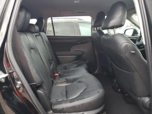 Photo 11 from auction – 2022 TOYOTA HIGHLANDER with VIN 5TDCZRAH9NS104857