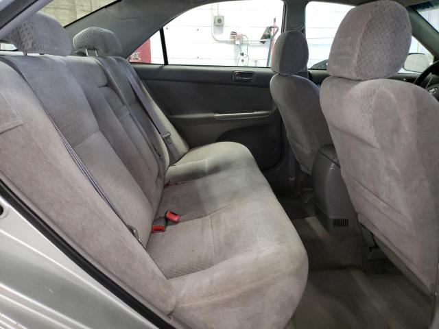 Photo 10 from auction – 2003 TOYOTA CAMRY LE with VIN 4T1BF32K63U040373