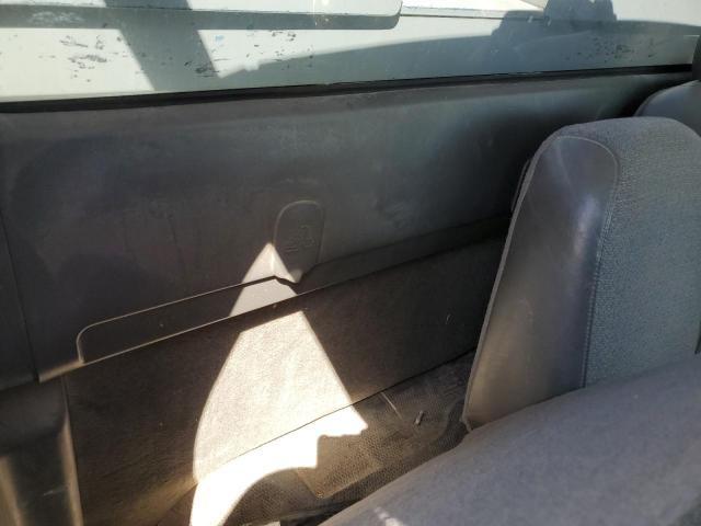 Photo 10 from auction – 2004 CHEVROLET SILVERADO with VIN 1GCHC24U94E371816