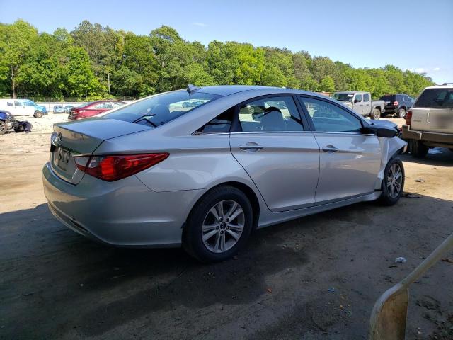 Photo 3 from auction – 2013 HYUNDAI SONATA GLS with VIN 5NPEB4AC5DH800799
