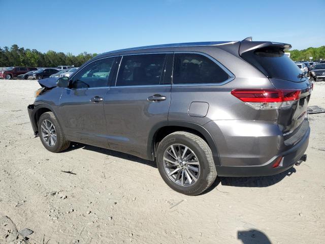 Photo 2 from auction – 2018 TOYOTA HIGHLANDER with VIN 5TDKZRFH5JS280433