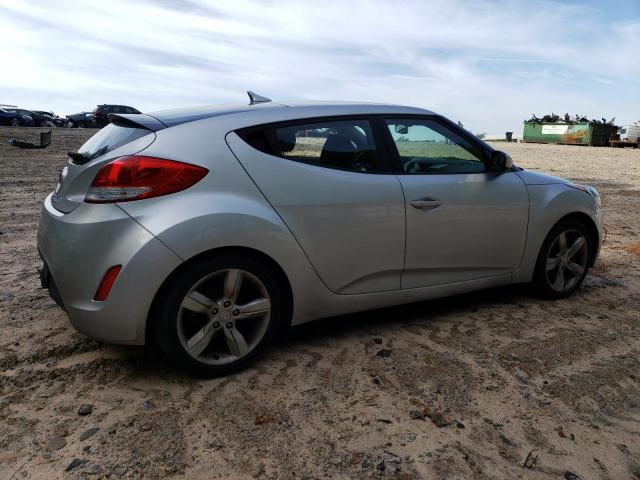 Photo 3 from auction – 2022 HYUNDAI VELOSTER with VIN KMHTC6AD3FU226524