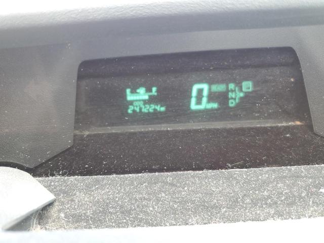 Photo 9 from auction – 2004 TOYOTA PRIUS with VIN JTDKB20UX40101733