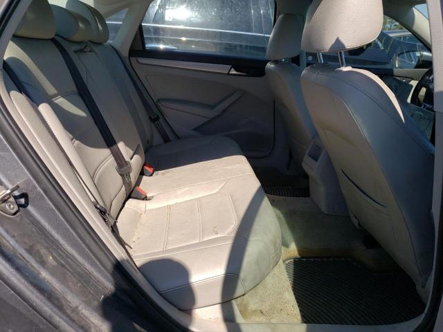 Photo 10 from auction – 2015 VOLKSWAGEN PASSAT S with VIN 1VWAT7A38FC079077