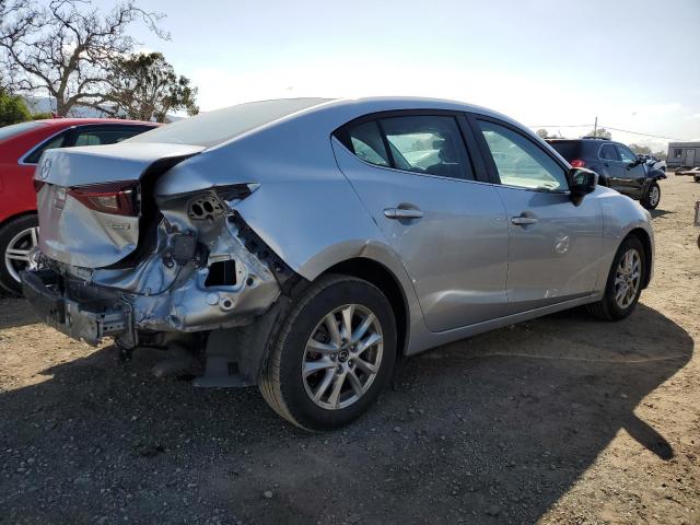 Photo 3 from auction – 2018 MAZDA 3 with VIN 3MZBN1U71JM158446