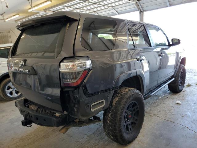 Photo 3 from auction – 2018 TOYOTA 4RUNNER SR with VIN JTEBU5JR4J5527952