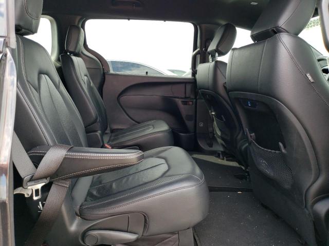 Photo 11 from auction – 2018 CHRYSLER PACIFICA T with VIN 2C4RC1BG1JR247940