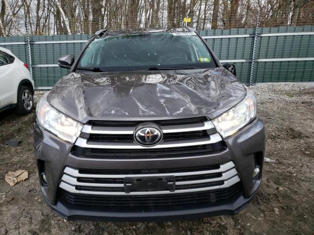 Photo 5 from auction – 2019 TOYOTA HIGHLANDER with VIN 5TDJZRFH3KS599553