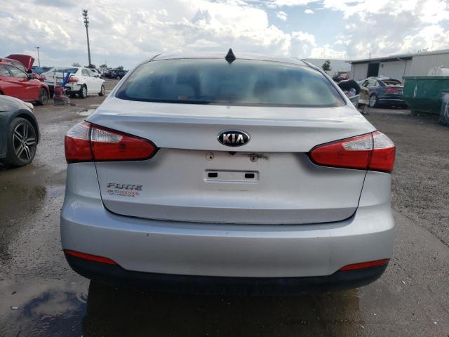 Photo 6 from auction – 2016 KIA FORTE LX with VIN KNAFX4A66G5592644
