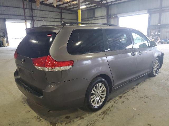 Photo 3 from auction – 2012 TOYOTA SIENNA LE with VIN 5TDKK3DC8CS176191