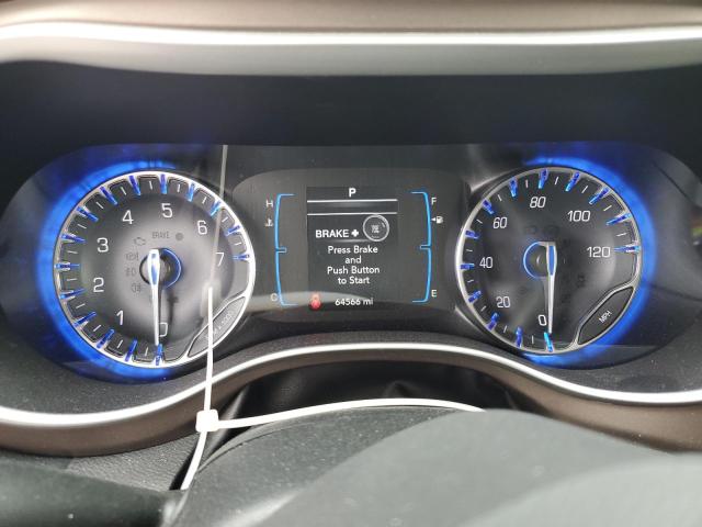 Photo 9 from auction – 2017 CHRYSLER PACIFICA T with VIN 2C4RC1DG1HR522584